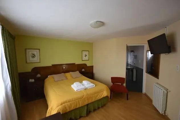 Standard Tek Büyük Yataklı Oda