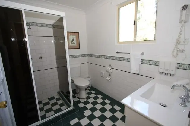 Standard Oda, 1 Büyük (Queen) Boy Yatak