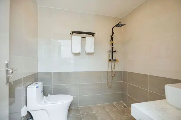 Premium Tek Büyük Yataklı Oda