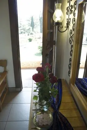 Tek Büyük Yataklı Oda, 2 Çift Kişilik Yatak