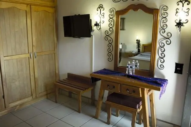 Tek Büyük Yataklı Oda, 2 Çift Kişilik Yatak