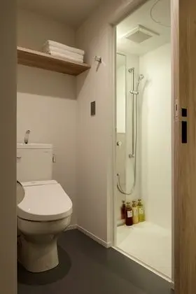 Tek Büyük Yataklı Oda (Ensuite Bathroom -up to 2 guests only)
