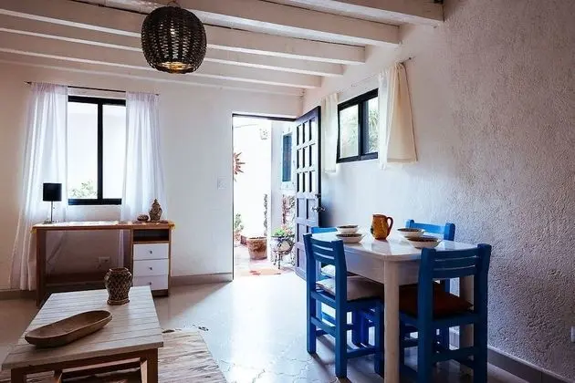 Odada yemek servisi