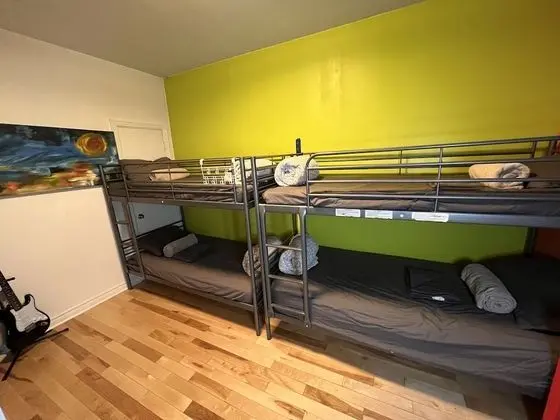 Deluxe Ortak Ranzalı Oda