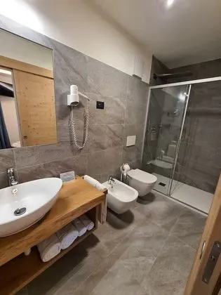 Standard Tek Büyük veya İki Ayrı Yataklı Oda, Sigara İçilmez