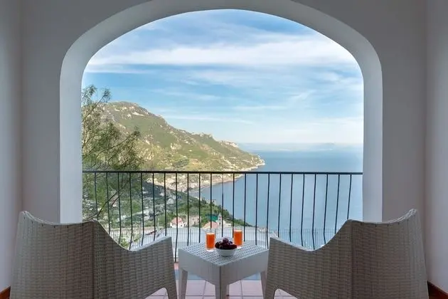 Deluxe Tek Büyük veya İki Ayrı Yataklı Oda