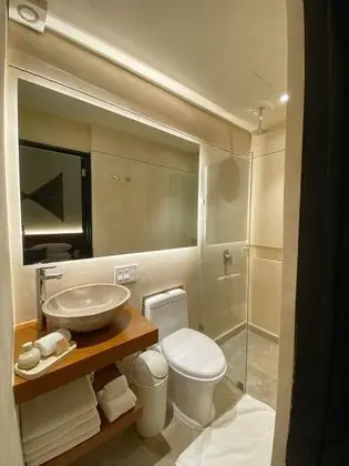 Premium Oda, 1 Büyük (Queen) Boy Yatak