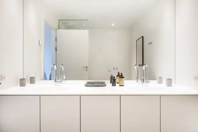 2 bedroom spacious apartment for 6