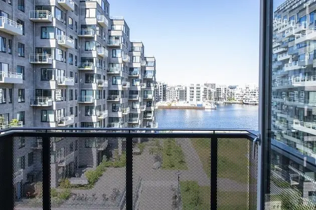 Atelier harbour view