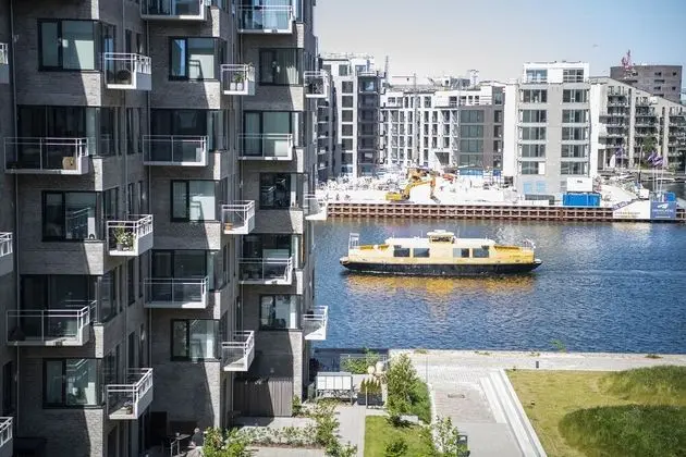 Atelier harbour view
