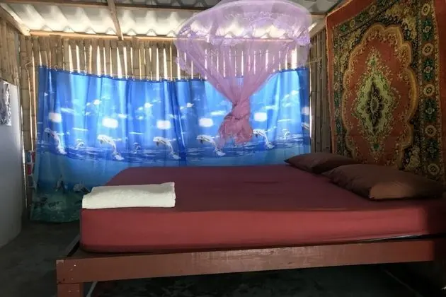 Standard Room with Fan and Share Bathroom