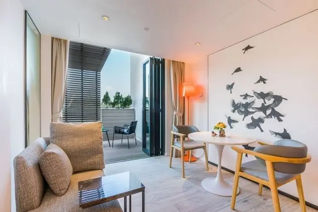 Deluxe Tek Büyük Yataklı Oda, Balkon, Dağ Manzaralı