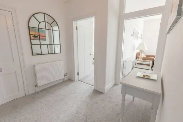 Luxury Apart Daire, Banyolu/Duşlu, Deniz Manzaralı (Pier View Apartment)
