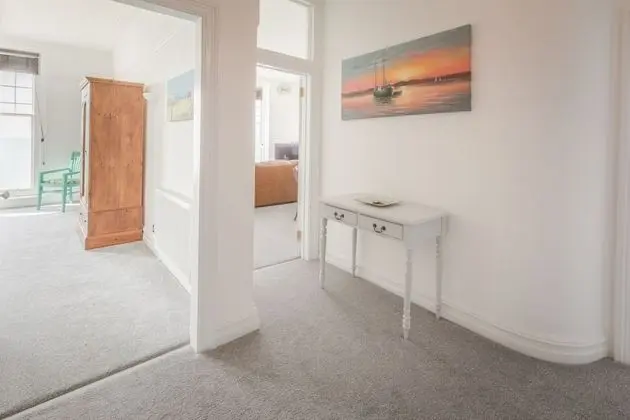Luxury Apart Daire, Banyolu/Duşlu, Deniz Manzaralı (Pier View Apartment)