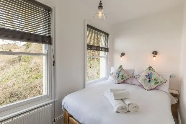 Luxury Apart Daire, Banyolu/Duşlu, Deniz Manzaralı (Pier View Apartment)