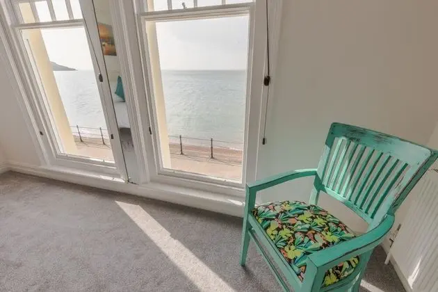 Luxury Apart Daire, Banyolu/Duşlu, Deniz Manzaralı (Pier View Apartment)