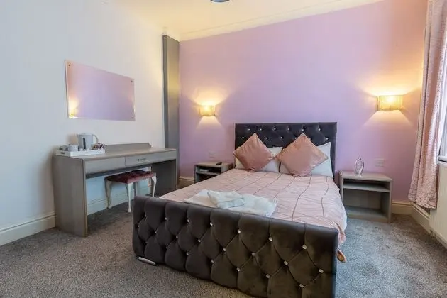 Deluxe Tek Büyük Yataklı Oda, Banyolu/Duşlu