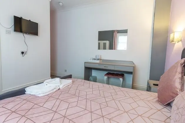 Deluxe Tek Büyük Yataklı Oda, Banyolu/Duşlu