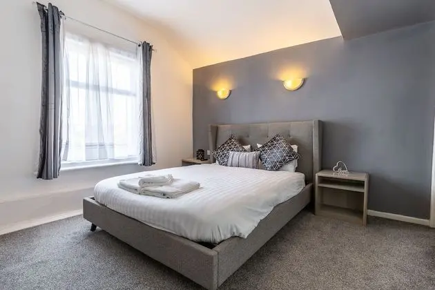 Deluxe Tek Büyük Yataklı Oda, Banyolu/Duşlu