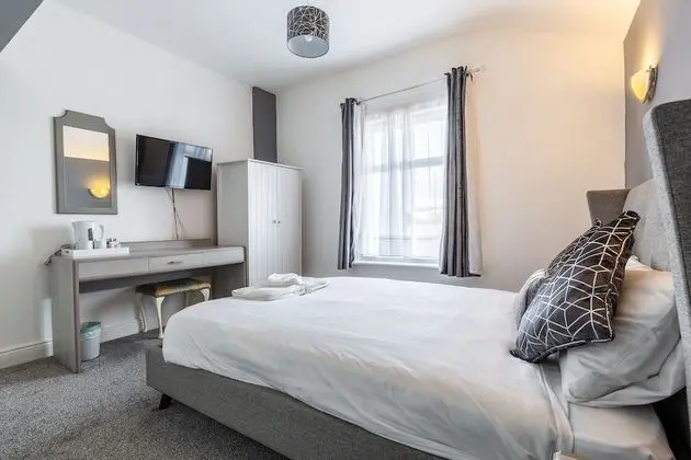 Deluxe Tek Büyük Yataklı Oda, Banyolu/Duşlu