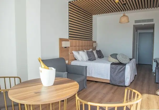 Stüdyo Süit, Kişiye Özel Havuzlu, Deniz Manzaralı