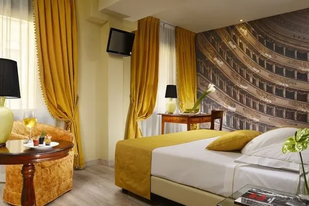 Business Büyük Yataklı Tek Kişilik Oda