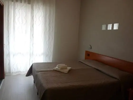 Tek Büyük veya İki Ayrı Yataklı Oda