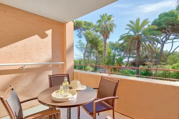 Apart Daire, 1 Yatak Odası, Balkon, Bahçe Manzaralı