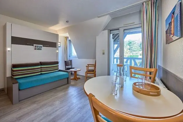 Stüdyo, Balkon