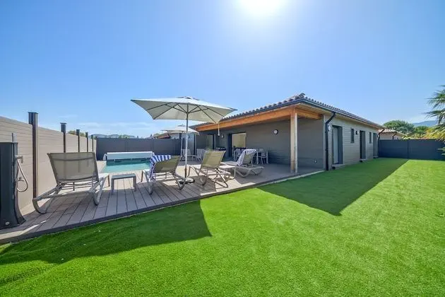 Villa, 4 Yatak Odası, Kişiye Özel Havuzlu