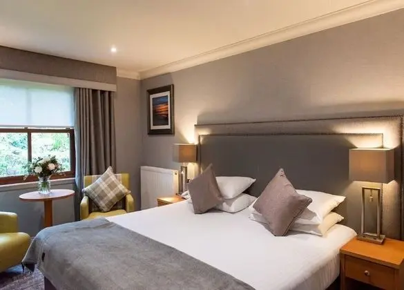 LODGE