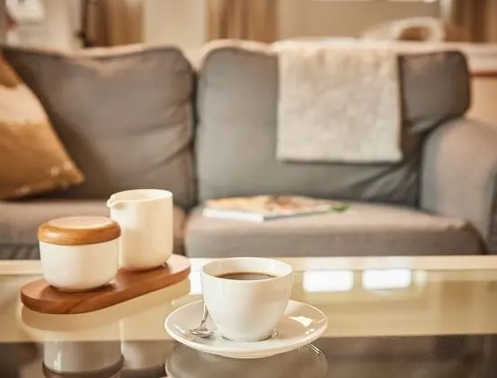 Stüdyo, Göl Manzaralı