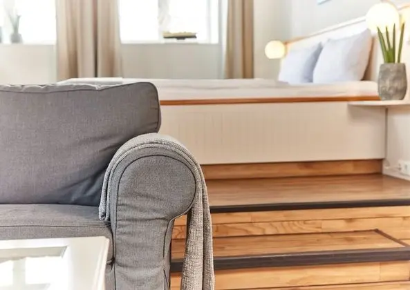 Stüdyo, Göl Manzaralı