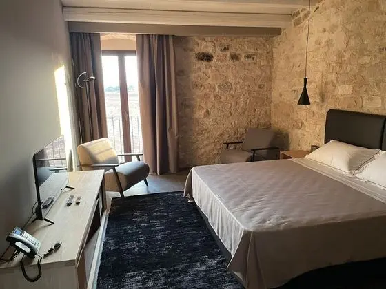 Premier Tek Büyük Yataklı Oda