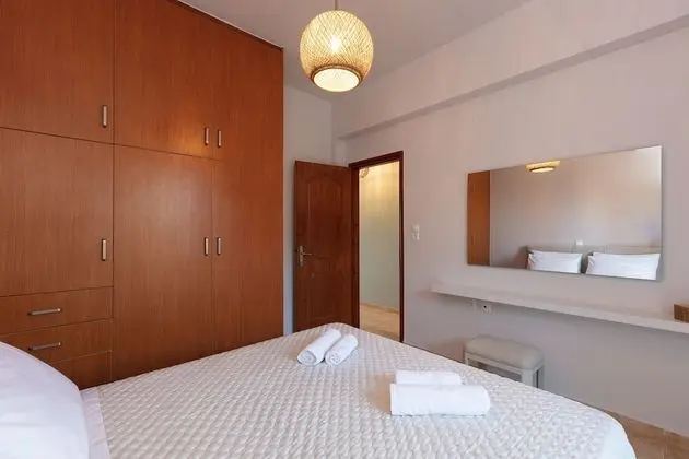 Five Bedroom Villa