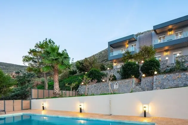 Five Bedroom Villa