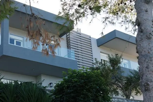 Five Bedroom Villa