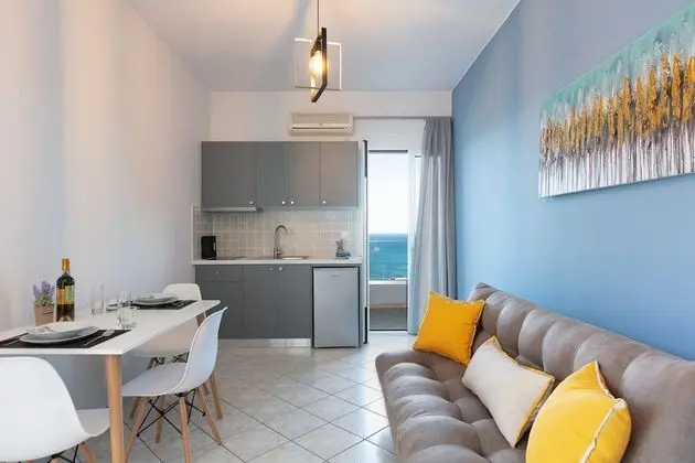 One Bedroom Apartment with Sea View