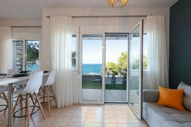 Two Bedroom Apartment with Sea View