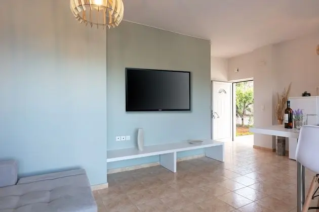 Two Bedroom Apartment with Sea View