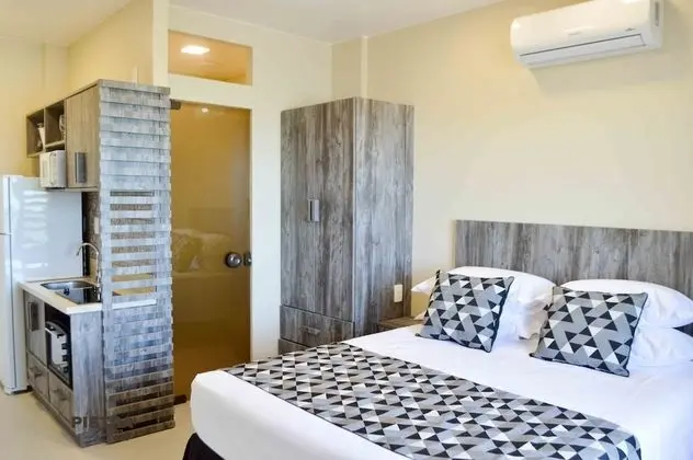 Tek Büyük Yataklı Oda, Balkon, Deniz Manzaralı