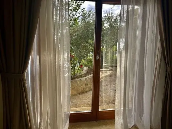 Comfort Tek Büyük Yataklı Oda, Bahçe Manzaralı