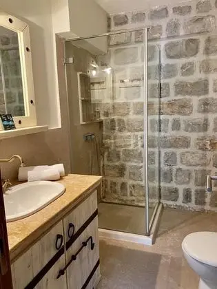 Comfort Tek Büyük Yataklı Oda, Bahçe Manzaralı