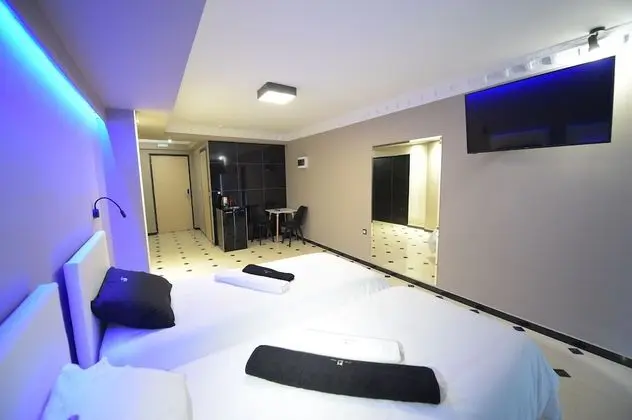 City Tek Büyük Yataklı Oda (Ares)