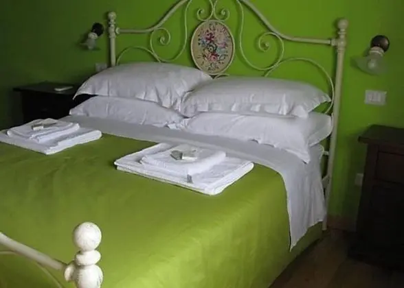 Tek Büyük Yataklı Oda, 1 Çift Kişilik Yatak