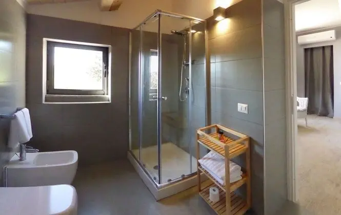 Family Tek Büyük Yataklı Oda