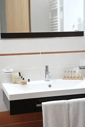 Deluxe Tek Büyük veya İki Ayrı Yataklı Oda