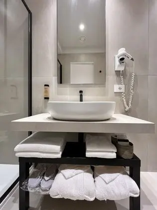 Executive Oda, 1 En Büyük (King) Boy Yatak, Sigara İçilmez, Havuz Manzaralı