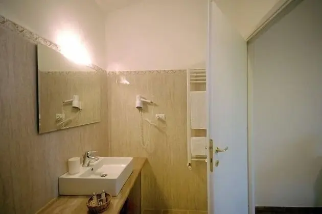 Standard Tek Büyük Yataklı Oda