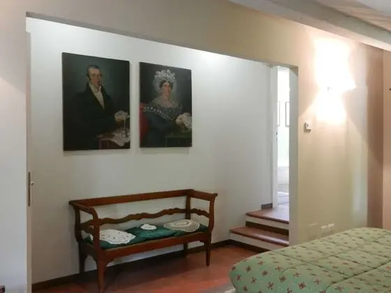 Üç Kişilik Oda
